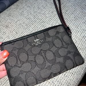 Coach wristlet wallet